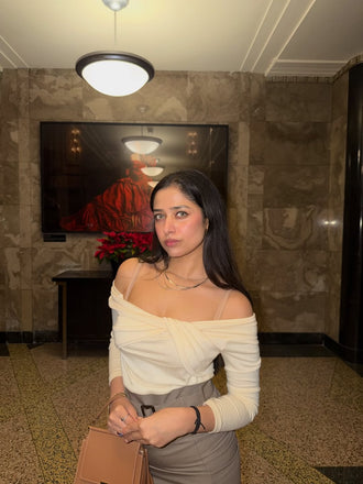 Robe sirène torsadée épaules dénudées kaki avec ceinture des années 1930