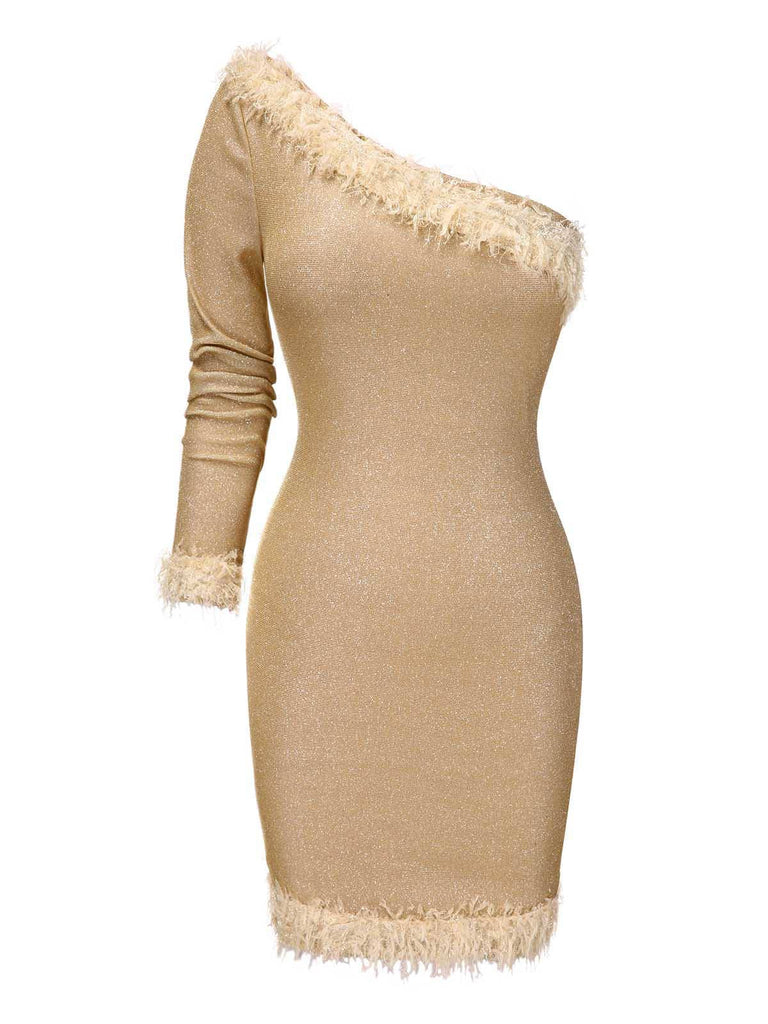 [Pré-vente] Robe moulante une épaule et col en fourrure pailletée dorée des années 1960