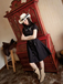 Robe noire en coton brodée de fleurs western années 1940
