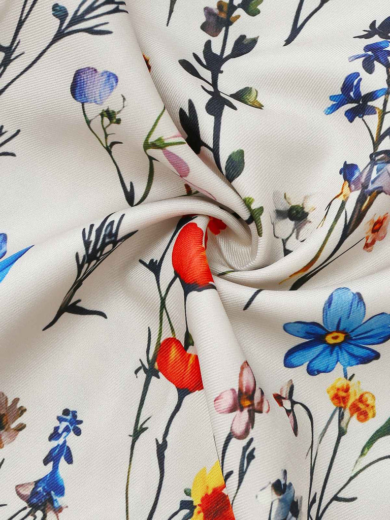 Combinaison beige à fleurs à manches courtes et col en V années 1950