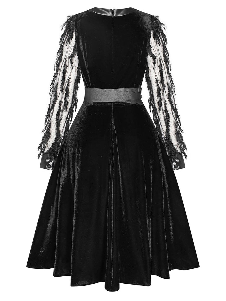 [Prévente] Robe en cuir manches transparentes à plumes col en V noir des années 50