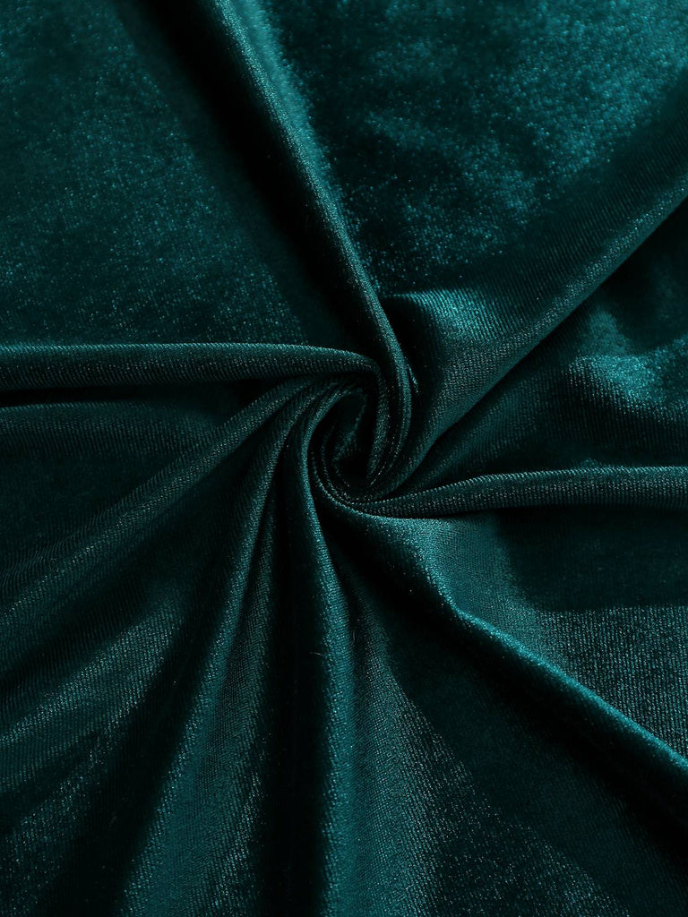 Robe en velours épaules dénudées froncée et fendue sur le côté années 1930