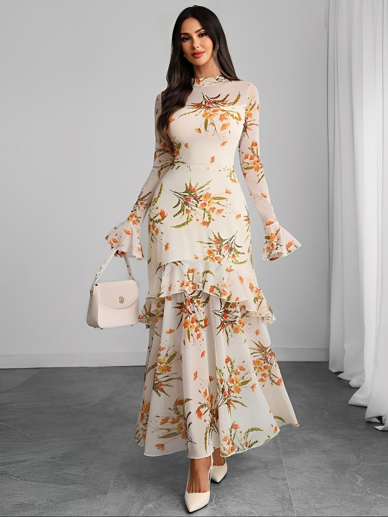 Robe longue noire fleurie à volants en maille années 1930