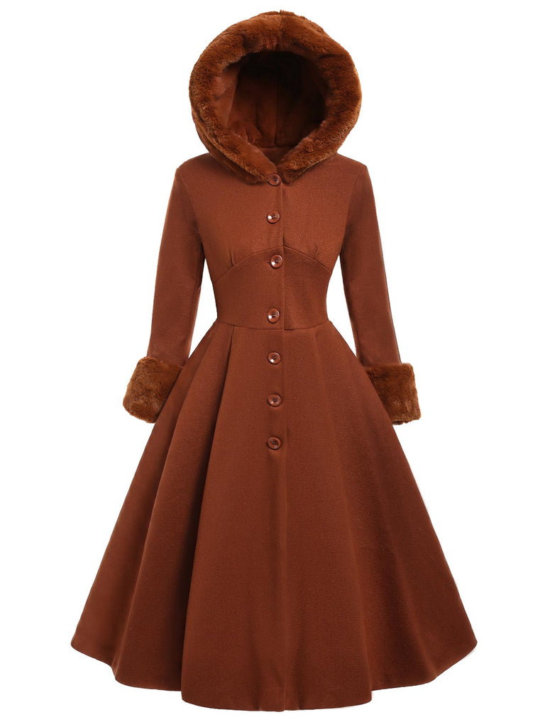 Manteau rose à capuche boutonné en fausse laine années 1950