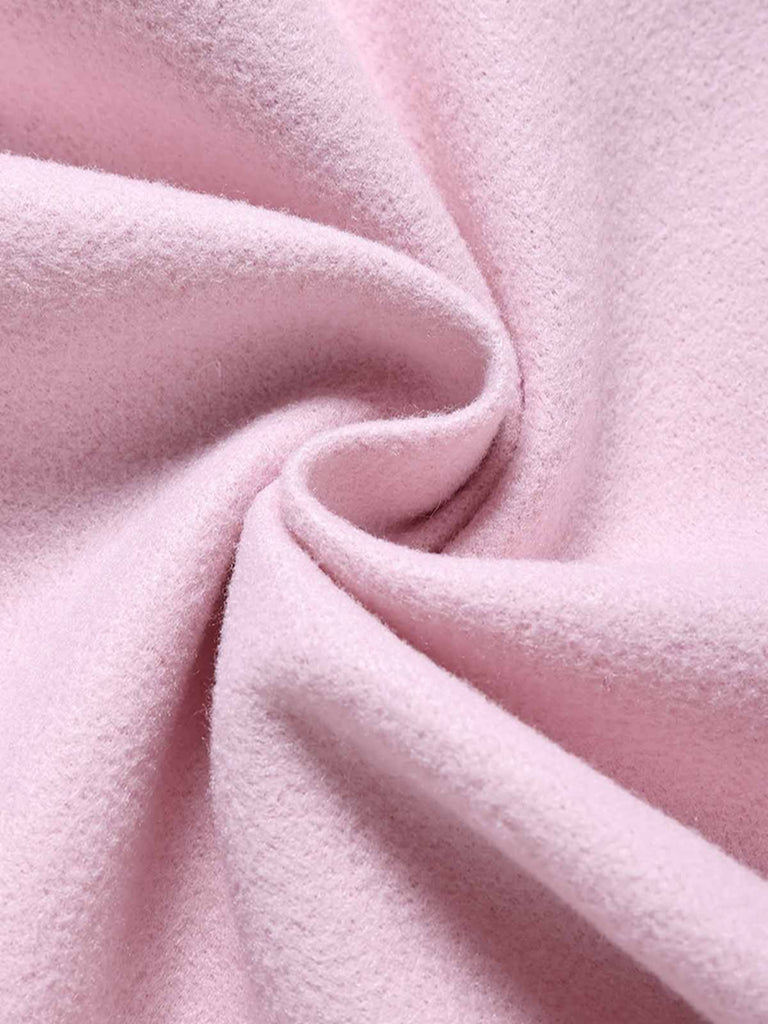 Manteau rose à capuche boutonné en fausse laine années 1950
