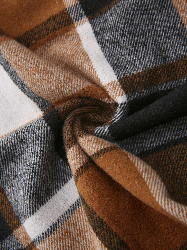 Robe salopette marron carreaux col en V et poches années 1970