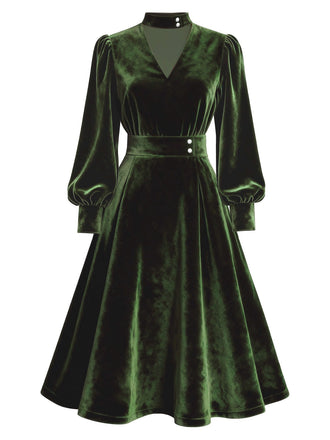 [Prévente] Robe verte en velours perlé et col en V années 1950