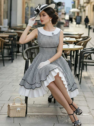 [Pré-vente] Robe à volants en vichy noir et blanc des années 1950