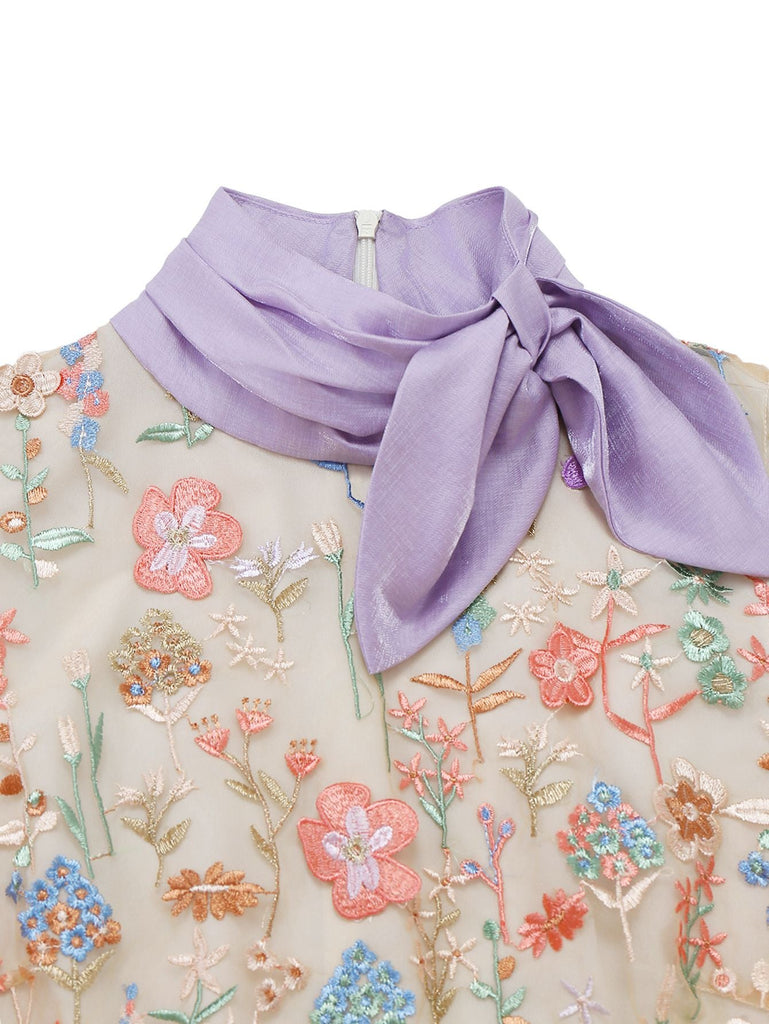[Prévente] Robe Plissée Violette à Broderies Florales Années 1950