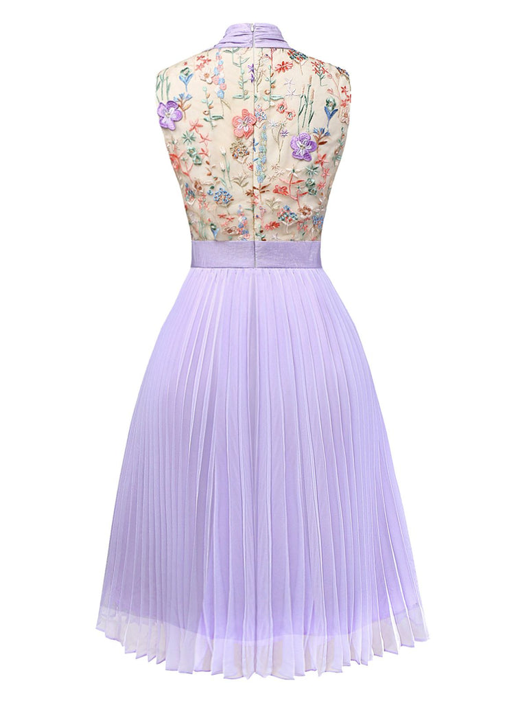 [Prévente] Robe Plissée Violette à Broderies Florales Années 1950