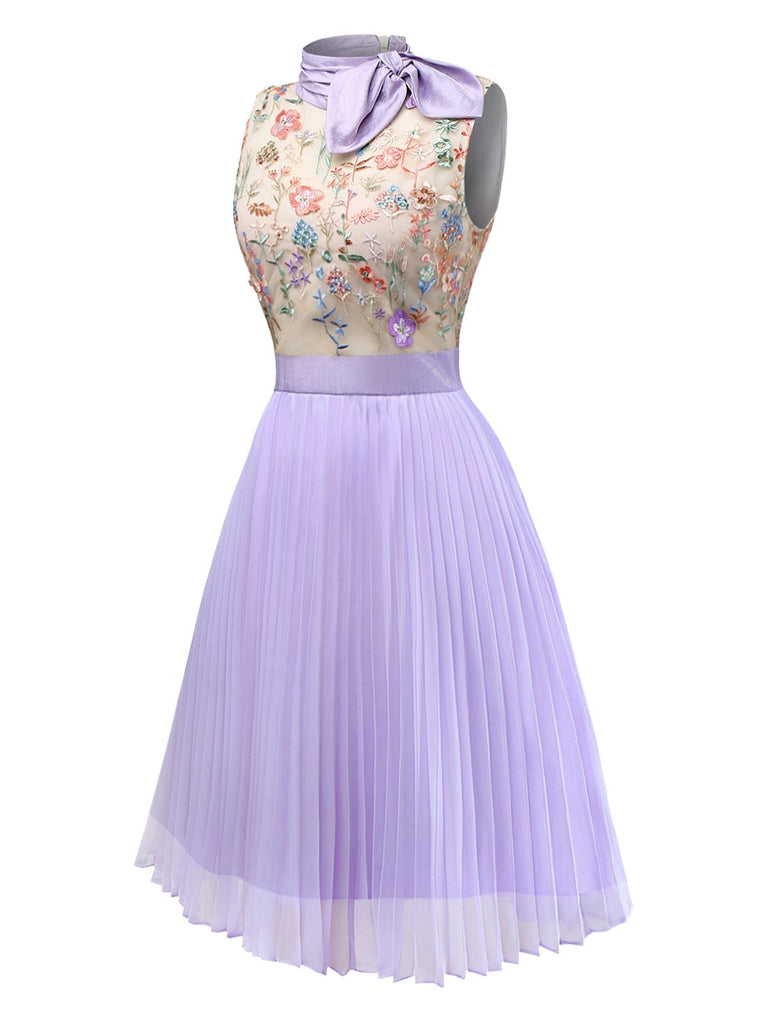 [Prévente] Robe Plissée Violette à Broderies Florales Années 1950