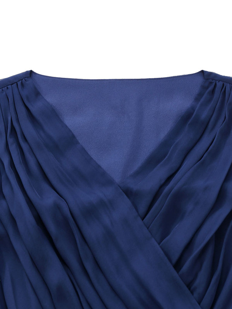 [Prévente] [Grande Taille] Robe en mousseline bleu marine décolleté en V et broche années 40