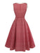 Robe rouge à carreaux vichy sans manches en dentelle et col rond années 1950