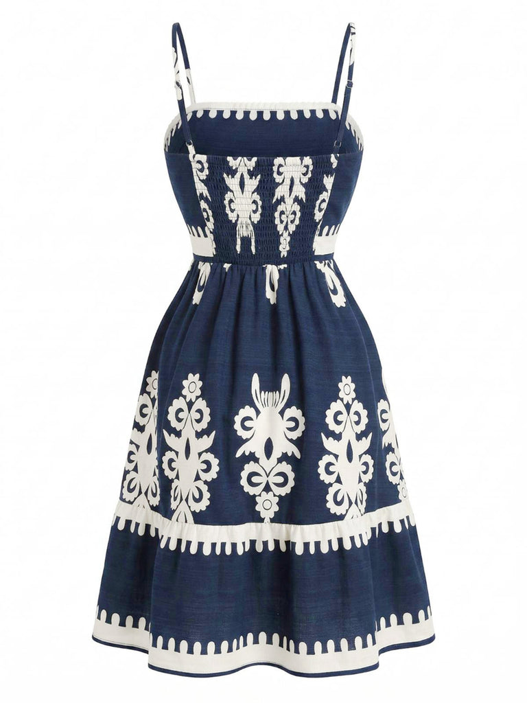 Robe bohème noire à fines bretelles et smocks années 70