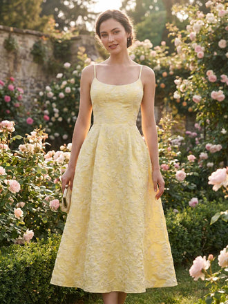 Robe midi jaune fines bretelles et imprimé floral jacquard années 1950