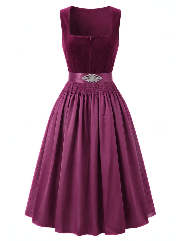 Robe à Col Carré en Velours à Pois et Tablier Prune Années 1950