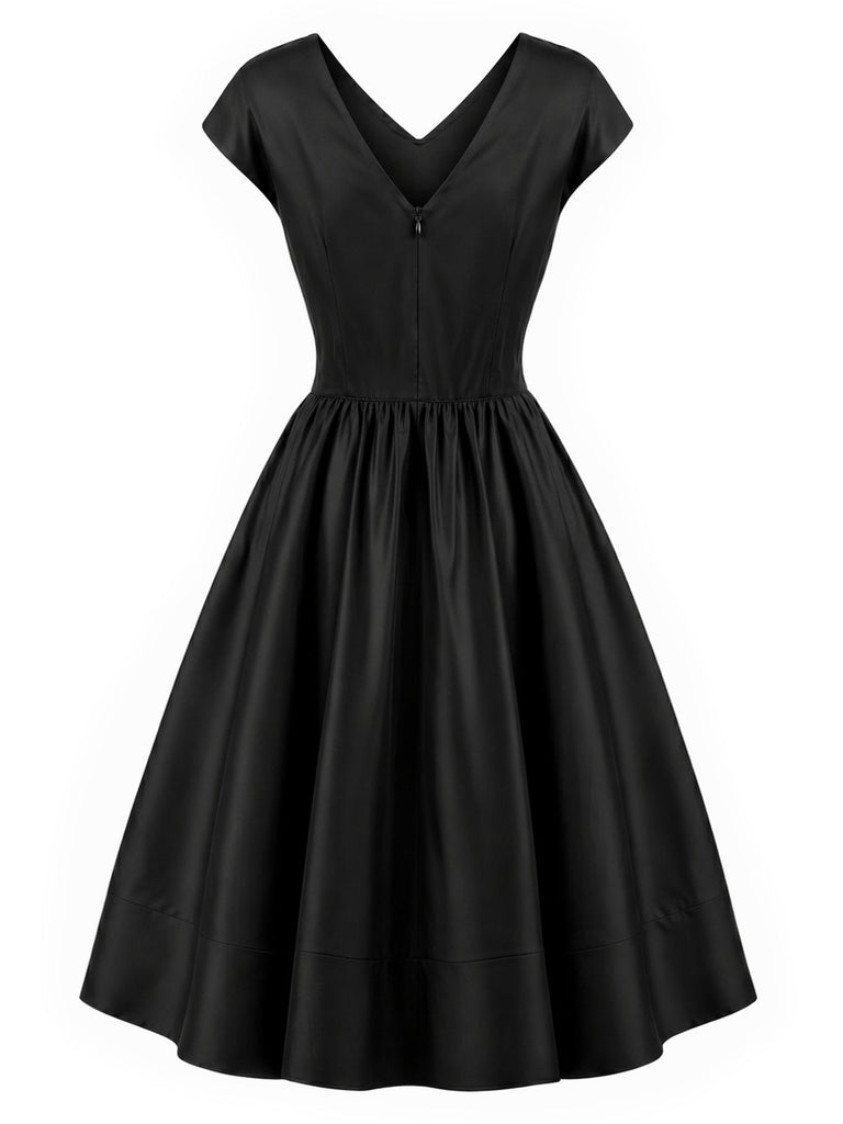 [Prévente] Robe évasée noire unie à col V et sans manches années 1950