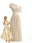Robe Longue Soirée Épaules Nues Asymétrique Champagne Années 70