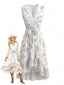 Robe tunique blanche motif géométrique dentelle et col V années 70