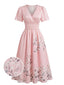 Robe évasée motif floral col V et taille haute années 40