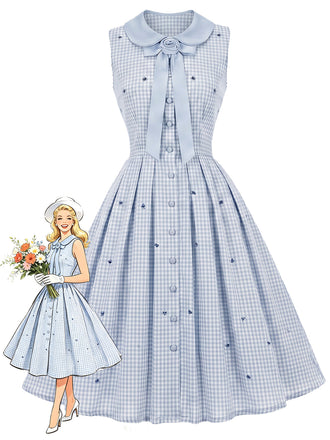[Prévente] Robe bleu clair à carreaux, col Claudine et motif floral années 1950