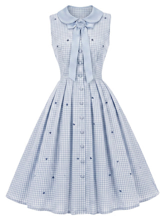 [Prévente] Robe bleu clair à carreaux, col Claudine et motif floral années 1950