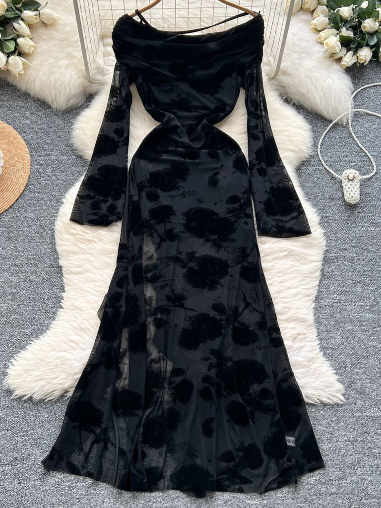 Robe Gothique Florale à Épaules Dénudées avec Fente en Tulle Noir Années 1930