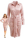 Robe-chemise en satin à taille froncée et nouée années 1960 - 1
