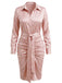 Robe-chemise en satin à taille froncée et nouée années 1960 - 2
