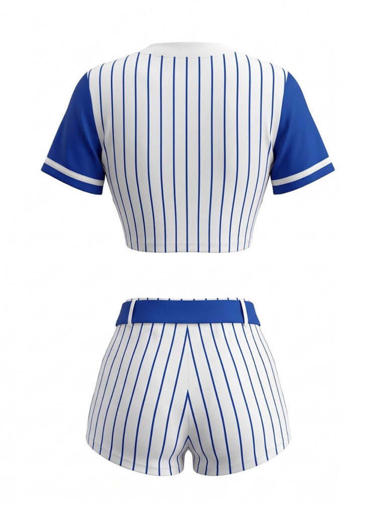 Ensemble costume de joueur de baseball à fines rayures avec chapeau et chaussettes années 1970