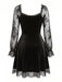 Robe mini gothique noire en velours et dentelle Années 1950