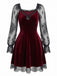 Robe mini gothique noire en velours et dentelle Années 1950