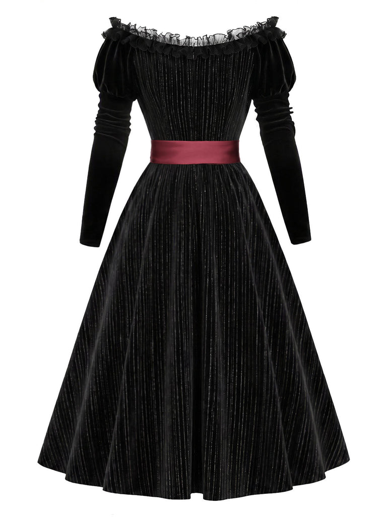 [Prévente] Robe noire en velours et dentelle à épaules dénudées et ceinture Années 1950