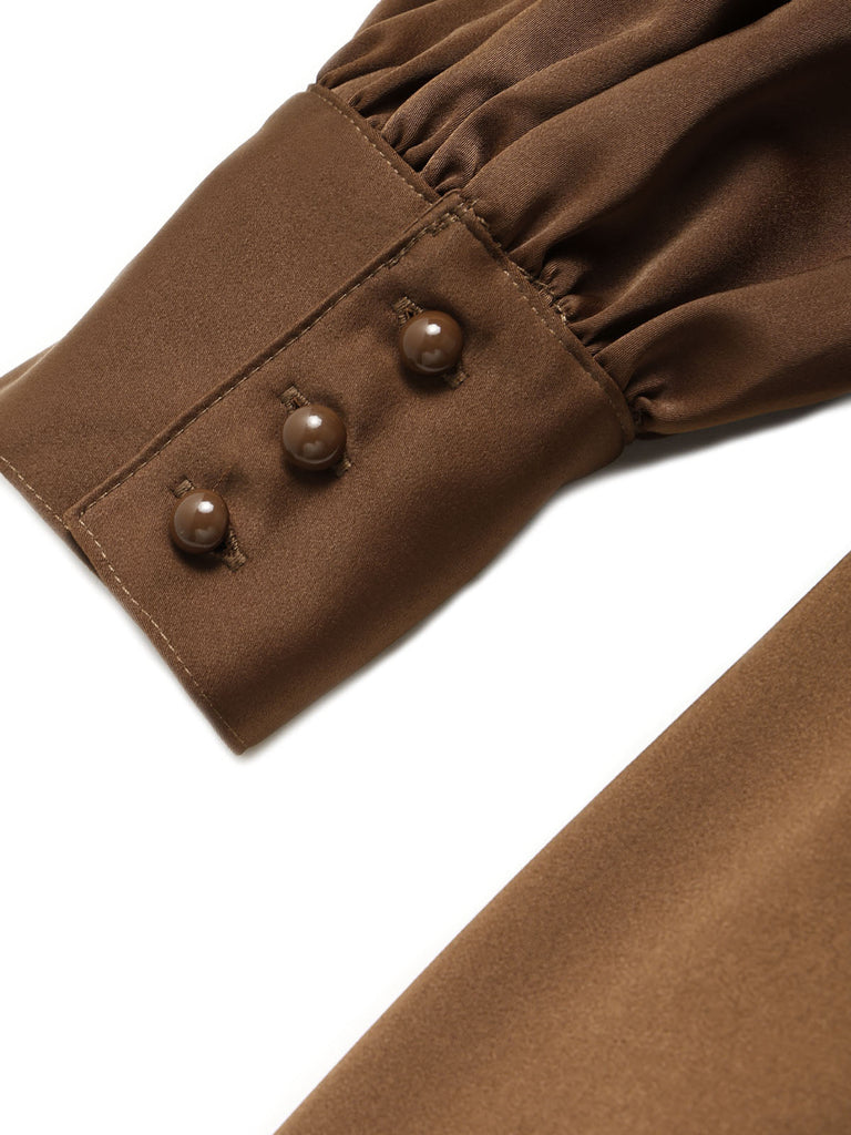 [Prévente] Robe marron en satin à col drapé et empiècements de dentelle années 1970