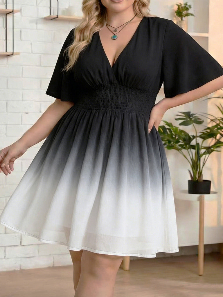 [Grande Taille] Robe ombrée en mousseline à col V et smocks années 1950