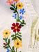 Top Tricoté Floral Brodé avec Lien Devant Beige Années 1940