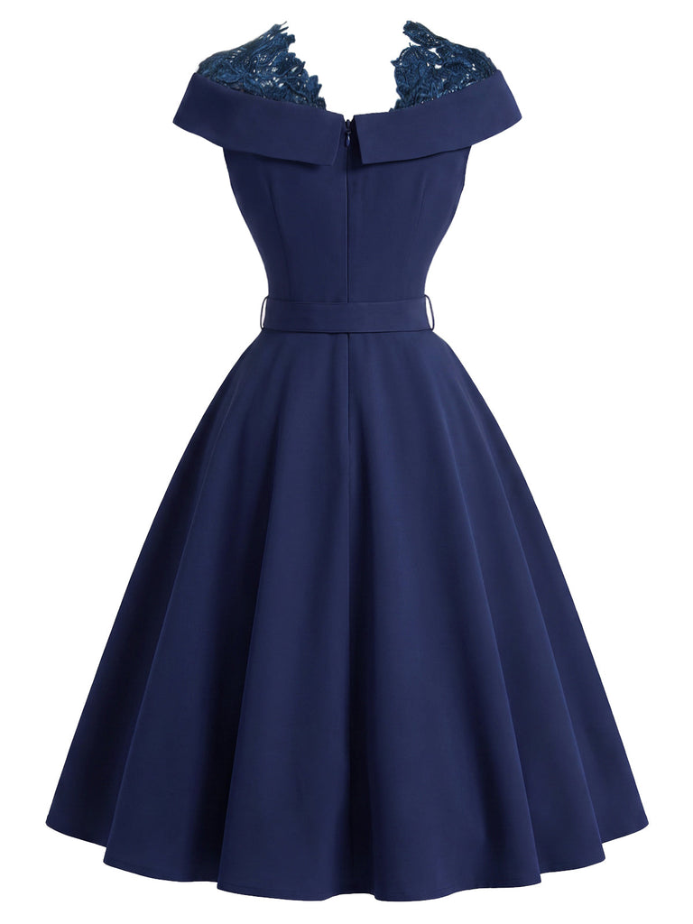 [Prévente] Robe bleue unie épaules dénudées avec empiècements en dentelle années 1950