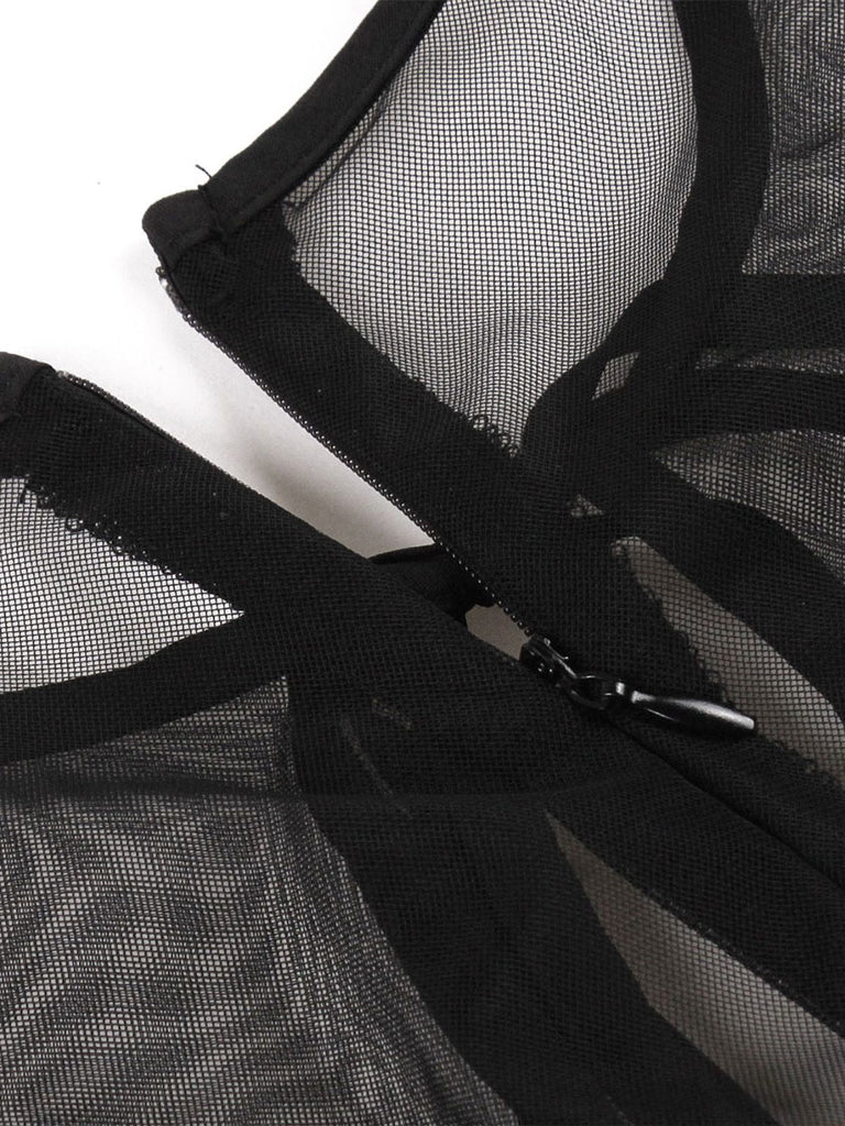 Robe sans manches en tulle transparent à col lavallière ajouré Années 1950