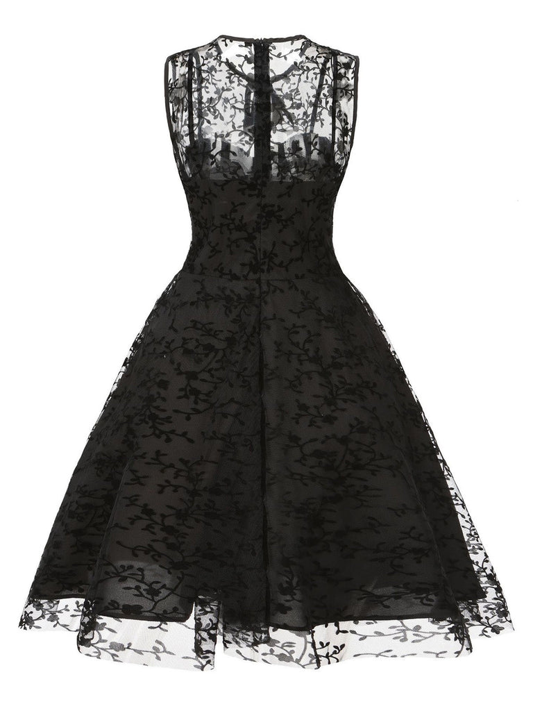Robe en résille floquée florale sans manches à décolleté goutte d’eau années 1950