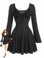 Robe courte noire à pois dentelle côtelée manches cloche années 1960