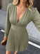 Robe verte unie plissée à col V et manches lanternes Années 1950