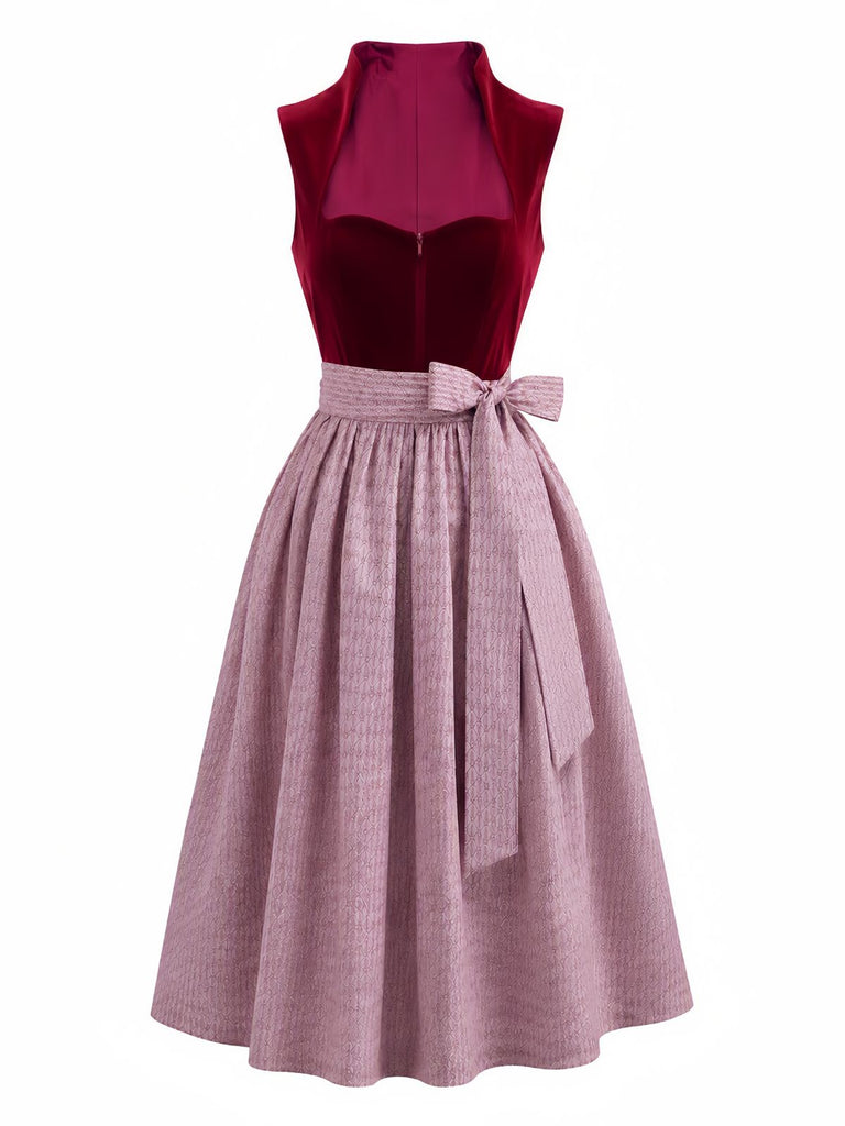 Robe bordeaux en velours à décolleté cœur avec tablier Années 1950