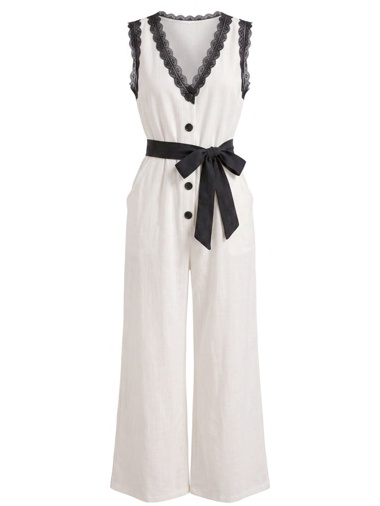 Combinaison blanche sans manches à col V, dentelle et ceinture années 1950 - 1