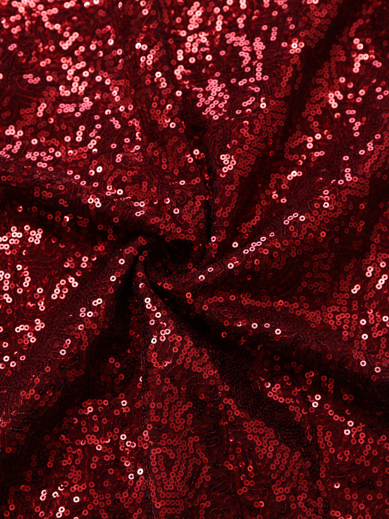 Robe à sequins, col montant, fente et manches évasées années 1930