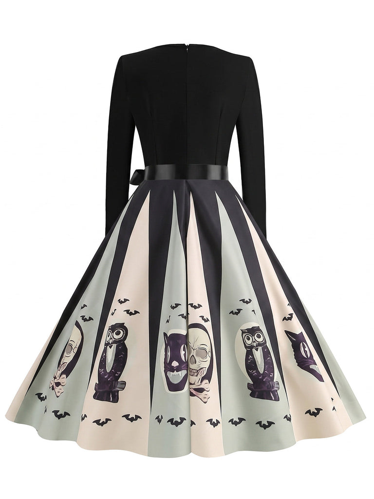 Robe évasée noire Halloween à imprimé crânes, hiboux et chauves-souris Années 1950