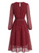 Robe en mousseline à pois, col rond et ceinture années 1940 - 3