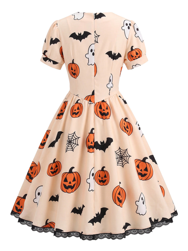 Robe d’Halloween beige à col carré et ourlet en dentelle années 1950