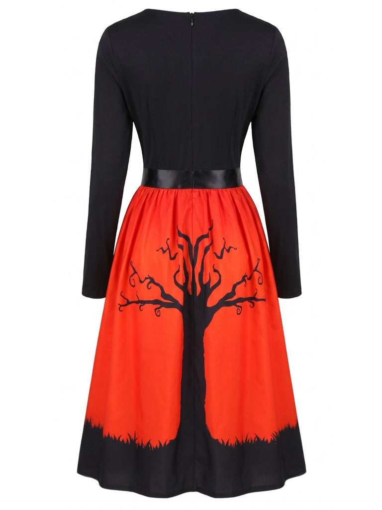 Robe évasée Halloween à citrouilles, chauves-souris et nœud à l’encolure années 1950 - 3
