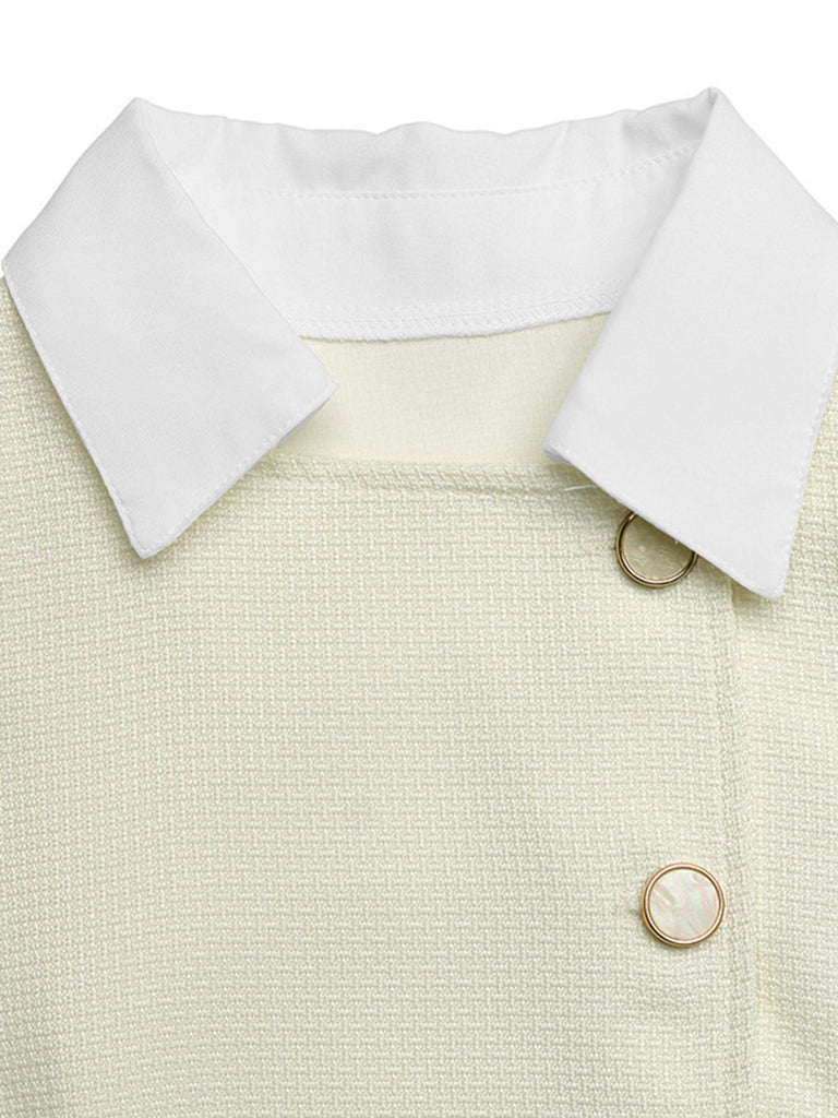 Robe courte beige ajustée à poignets plissés et boutons années 1960 - 5