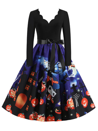 Robe à imprimé citrouilles et maison hantée, col pétale et manches longues années 1950 - 1
